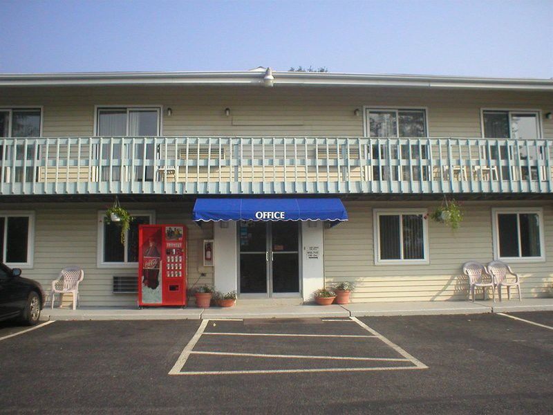 Econo Lodge Lee - Great Barrington Exterior foto